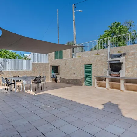 Vila Carmen By Interhome